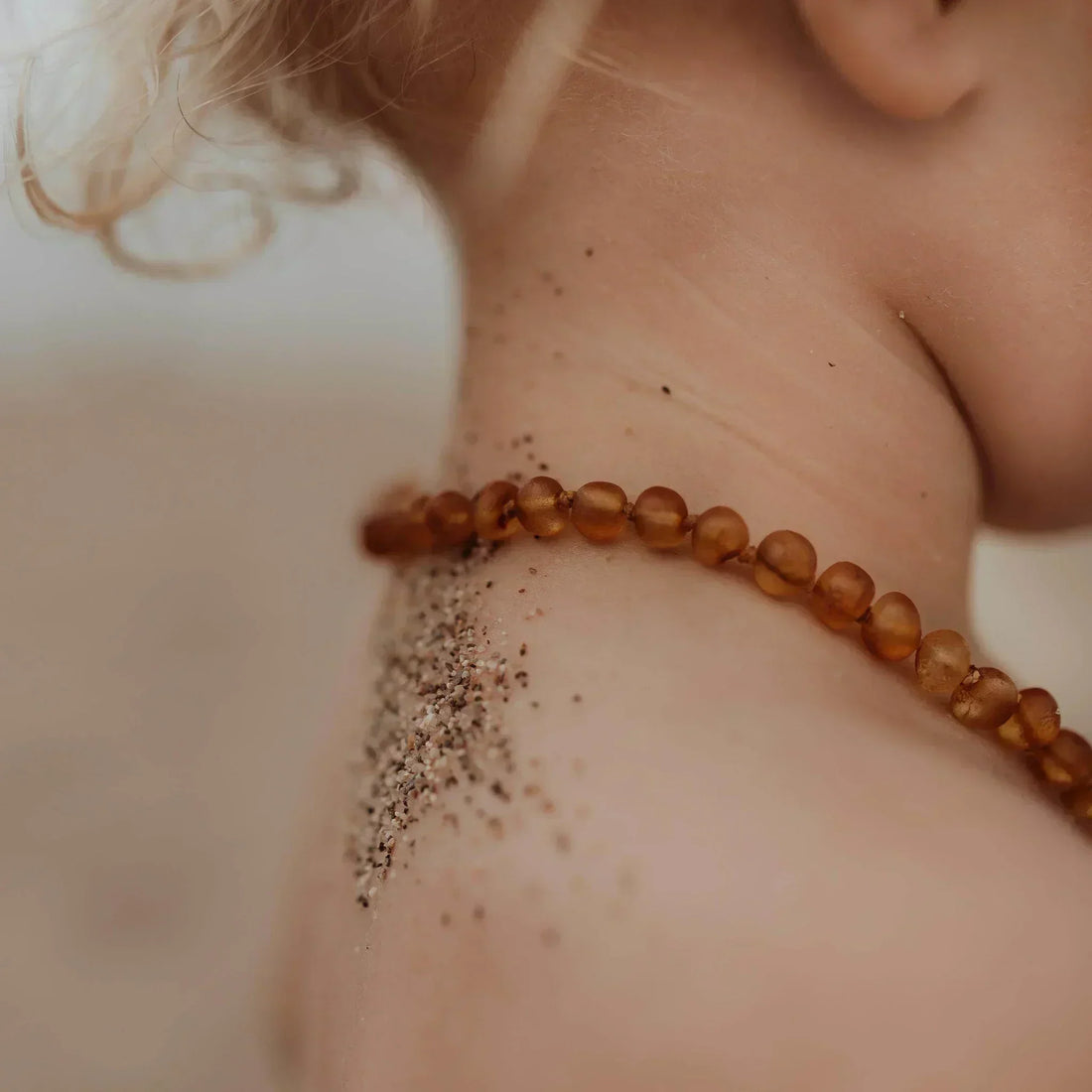 Barnsteen ketting en de werking ervan!