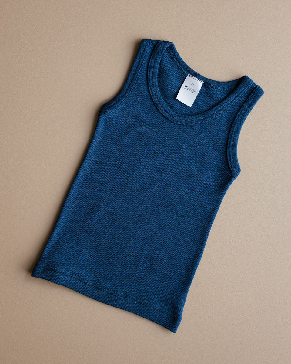 2. Hocosa wool:zilk sleeveless top navy copyright Ziloen