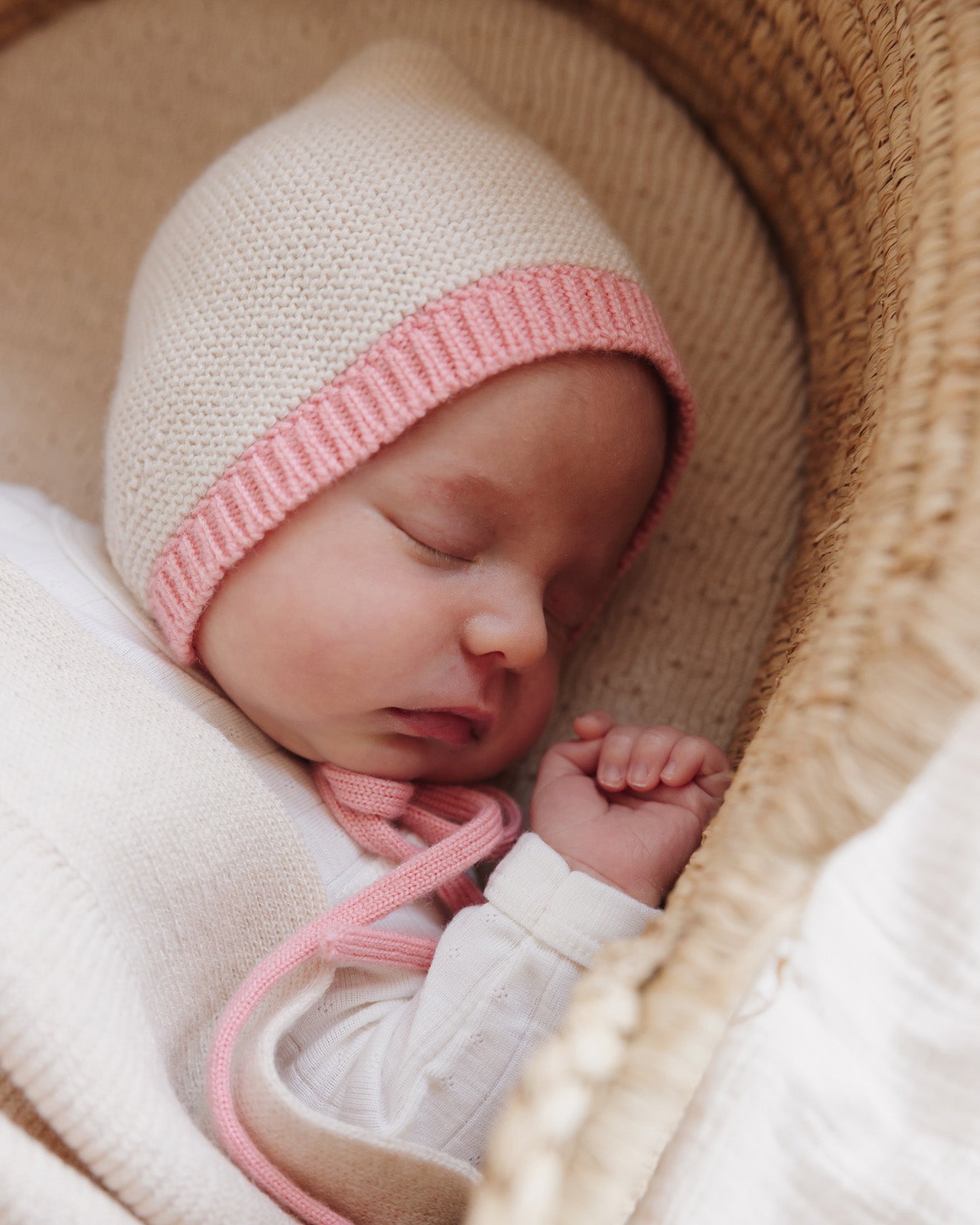 Mutsje van merino wol - cream /bubblegum