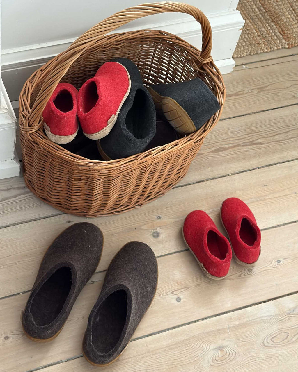 Children's slippers wool - red