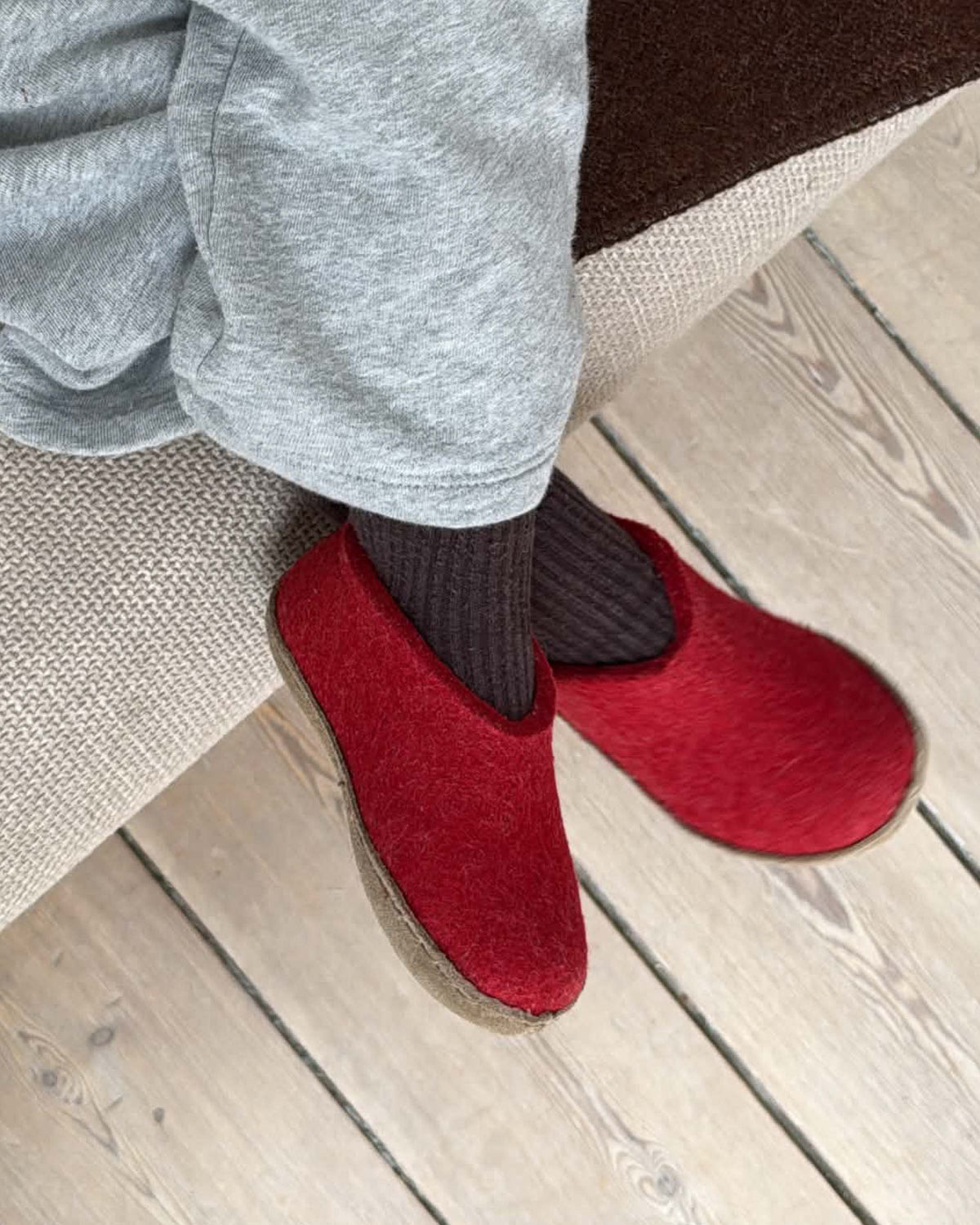 Children's slippers wool - red