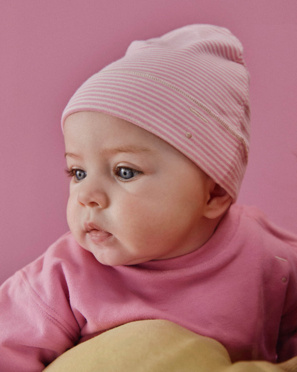 Baby beanie - bubblegum/cream