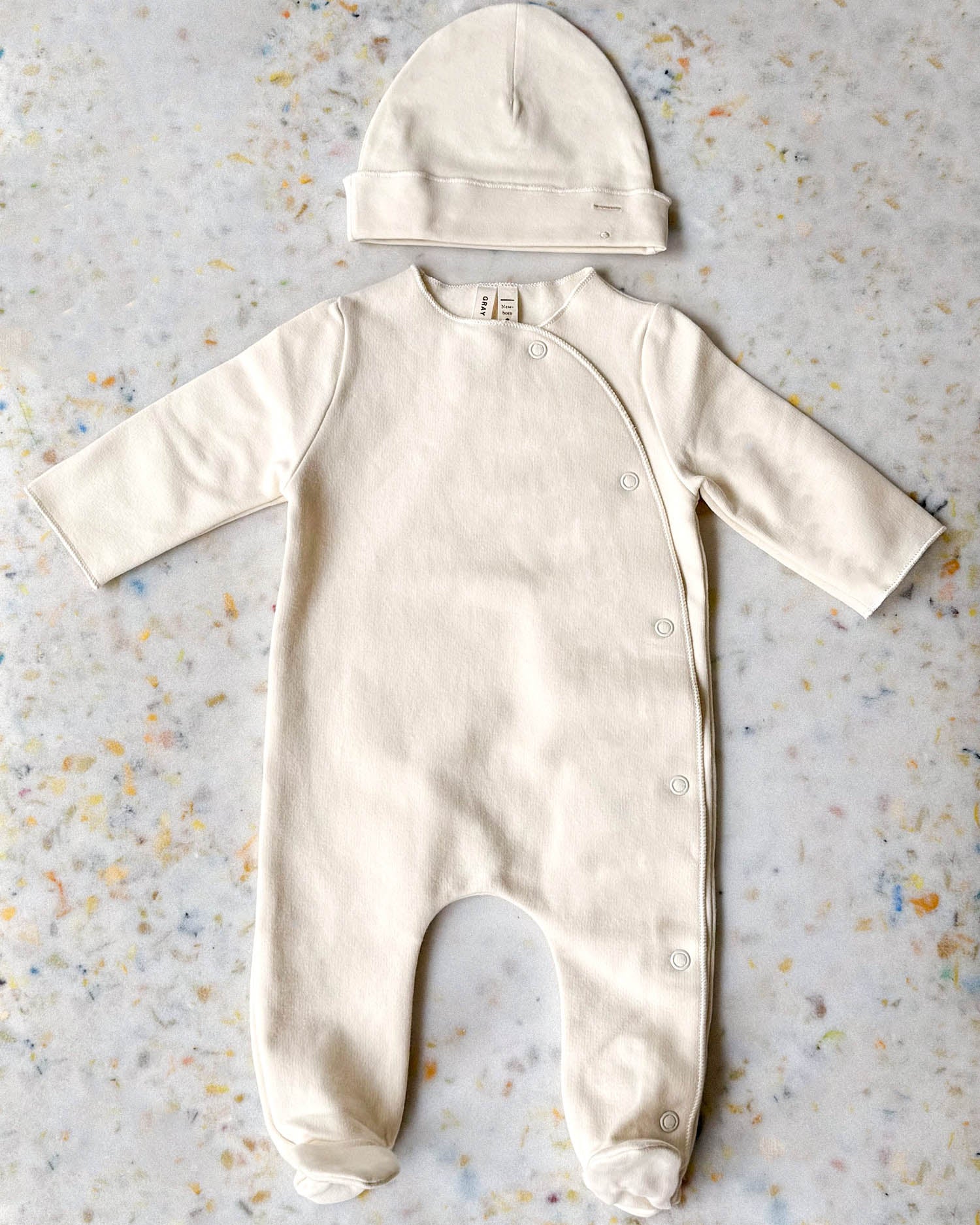 Newborn essentials set - cream