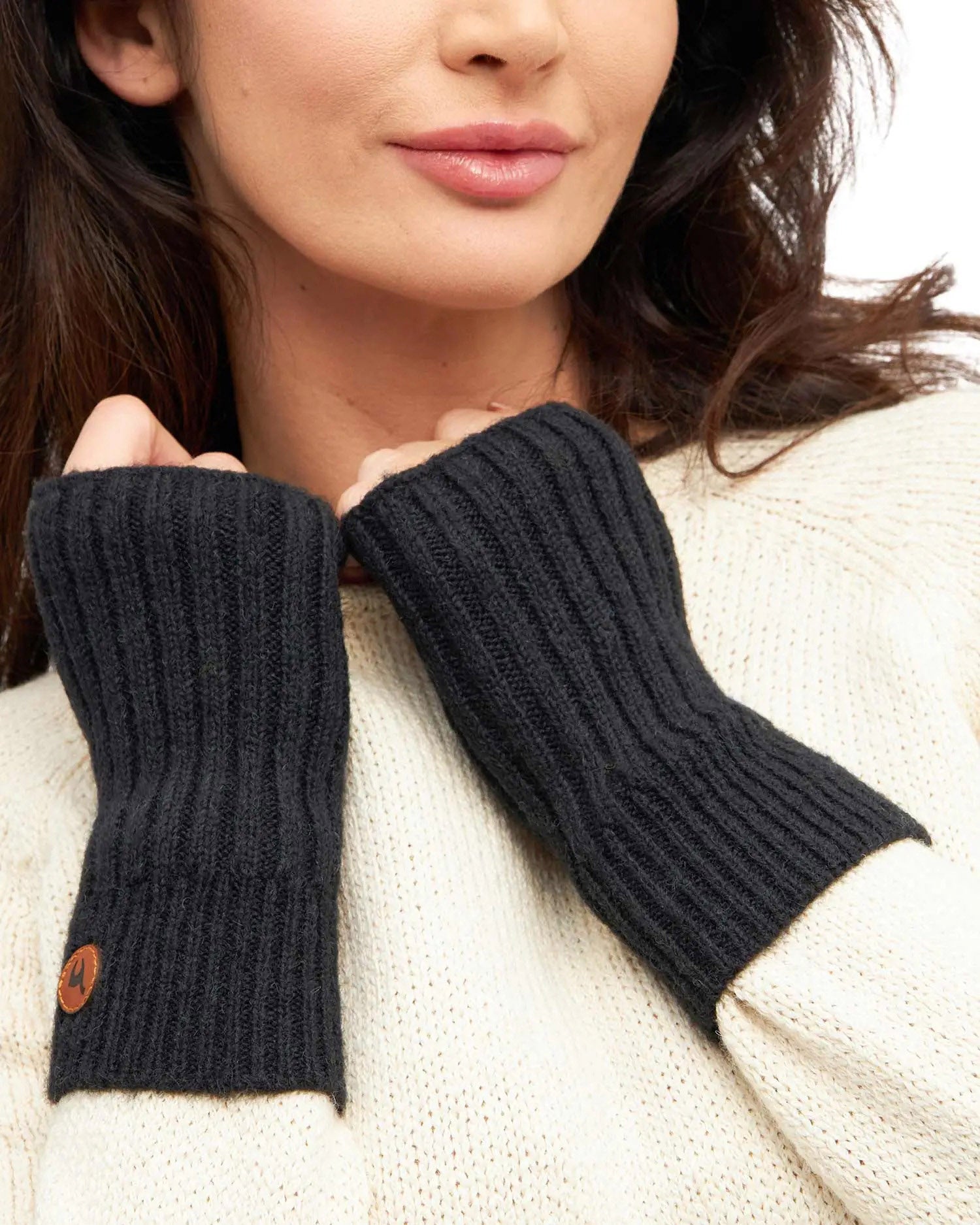 alpaka-pulswrmer-paca-mit-daumenloch-aus-baby-alpaka-merino-mix-4