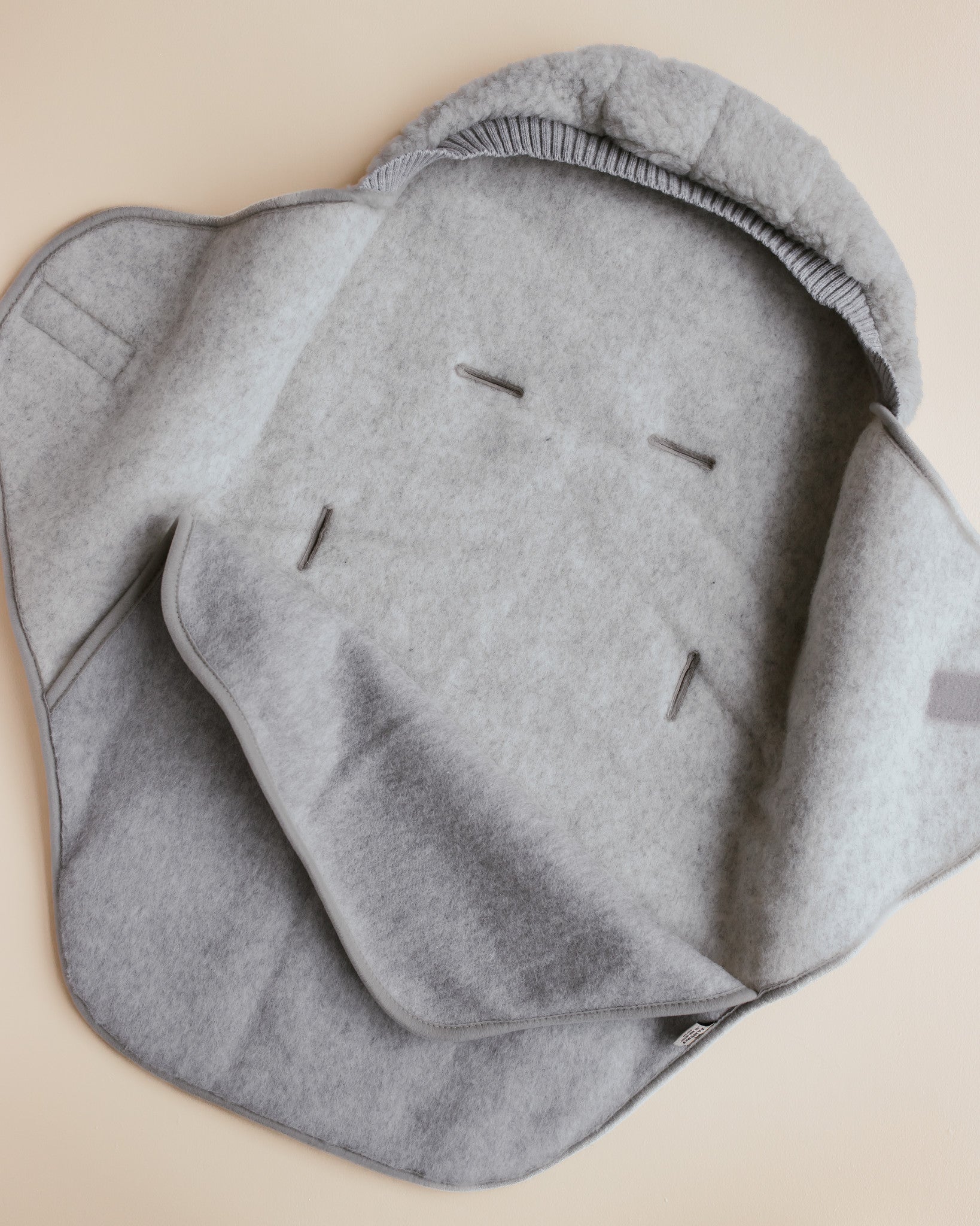 Wrap-around blanket for Maxi Cosi