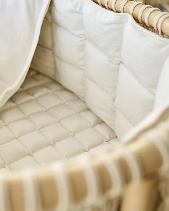 cocoon-company-kapok-bedbumper-wit-wieg-2