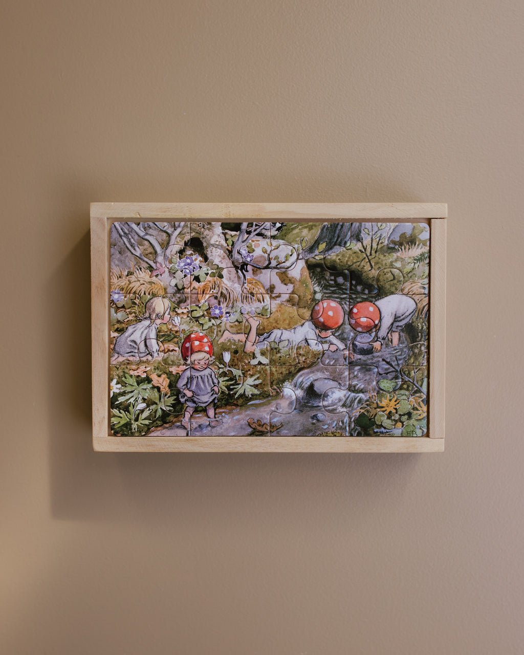 Elsa Beskow for puzzles gnome children copyright Ziloen
