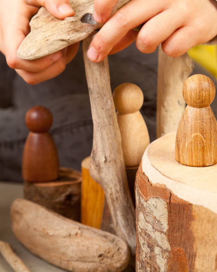 grapat-wooden-nins-toys