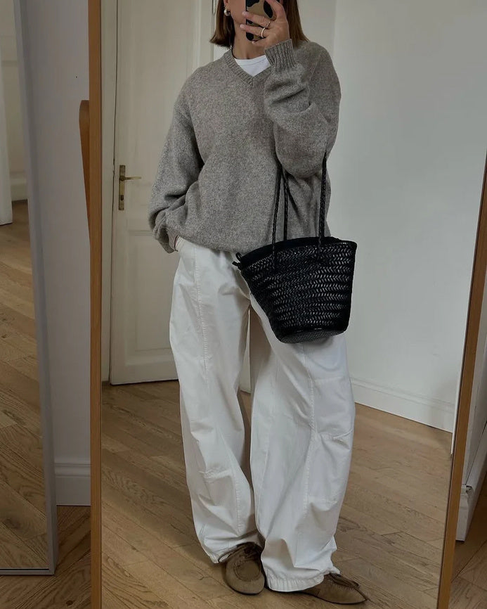 handgeweven-leren-bucket-bag-carmel-zwart