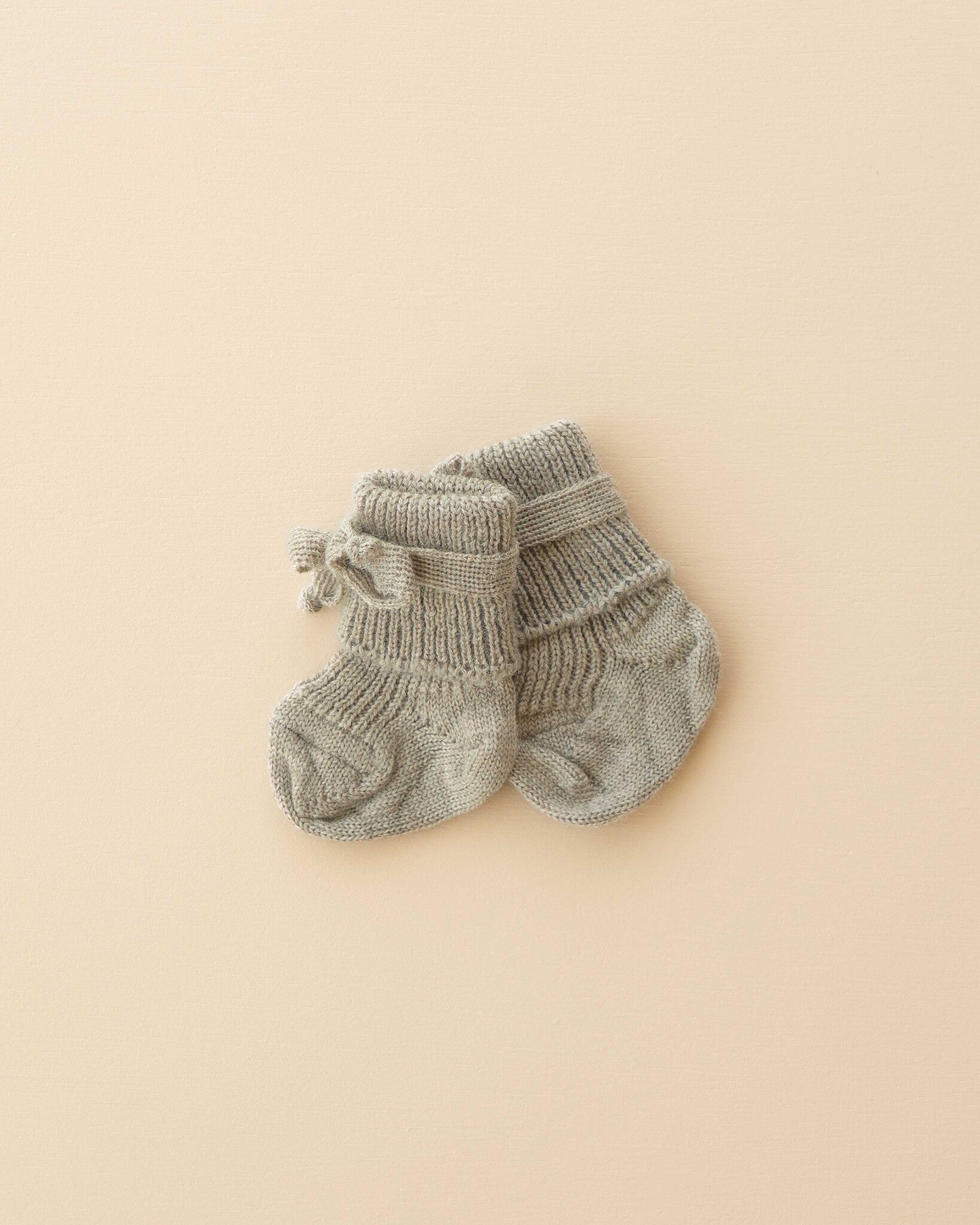 Hirsch natur - wollen newborn sokjes - sand_-2