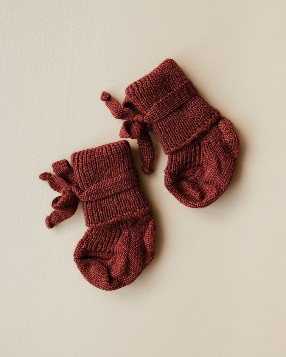 Hirsch natur woolen newborn socks henna