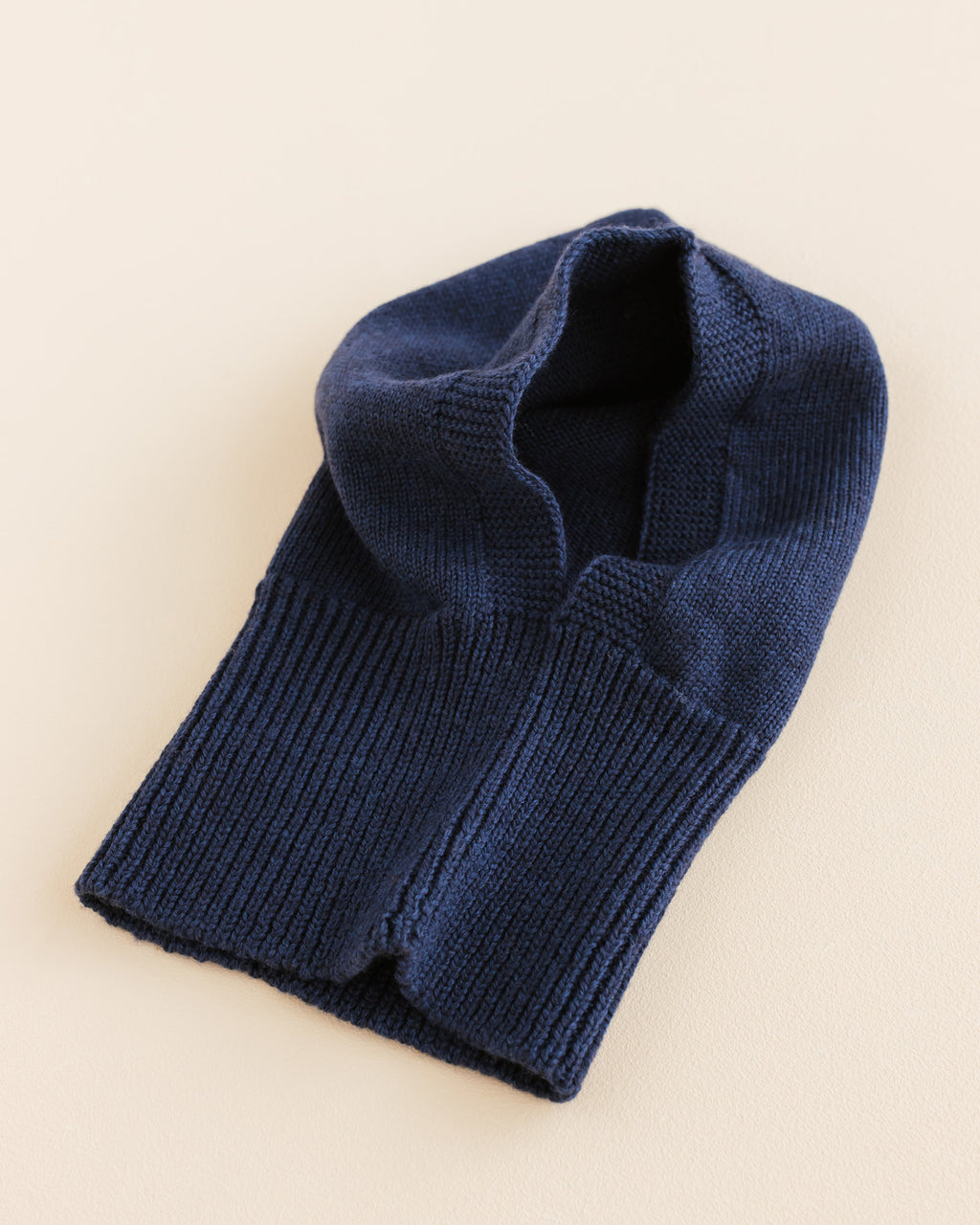 Hvid-Balaclava-van-merino-wol-Eddy---blue