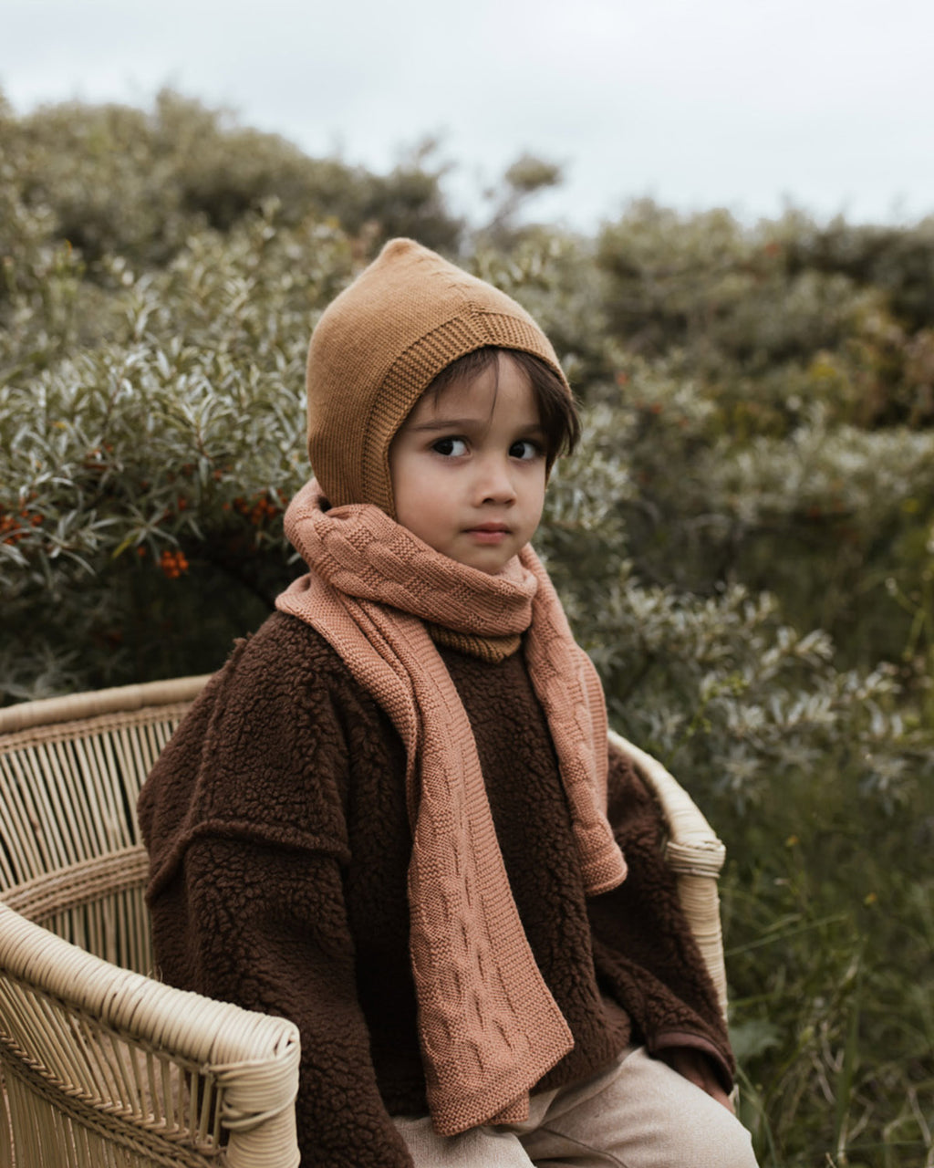 Hvid Balaclava van merino wol Eddy - chocolate2