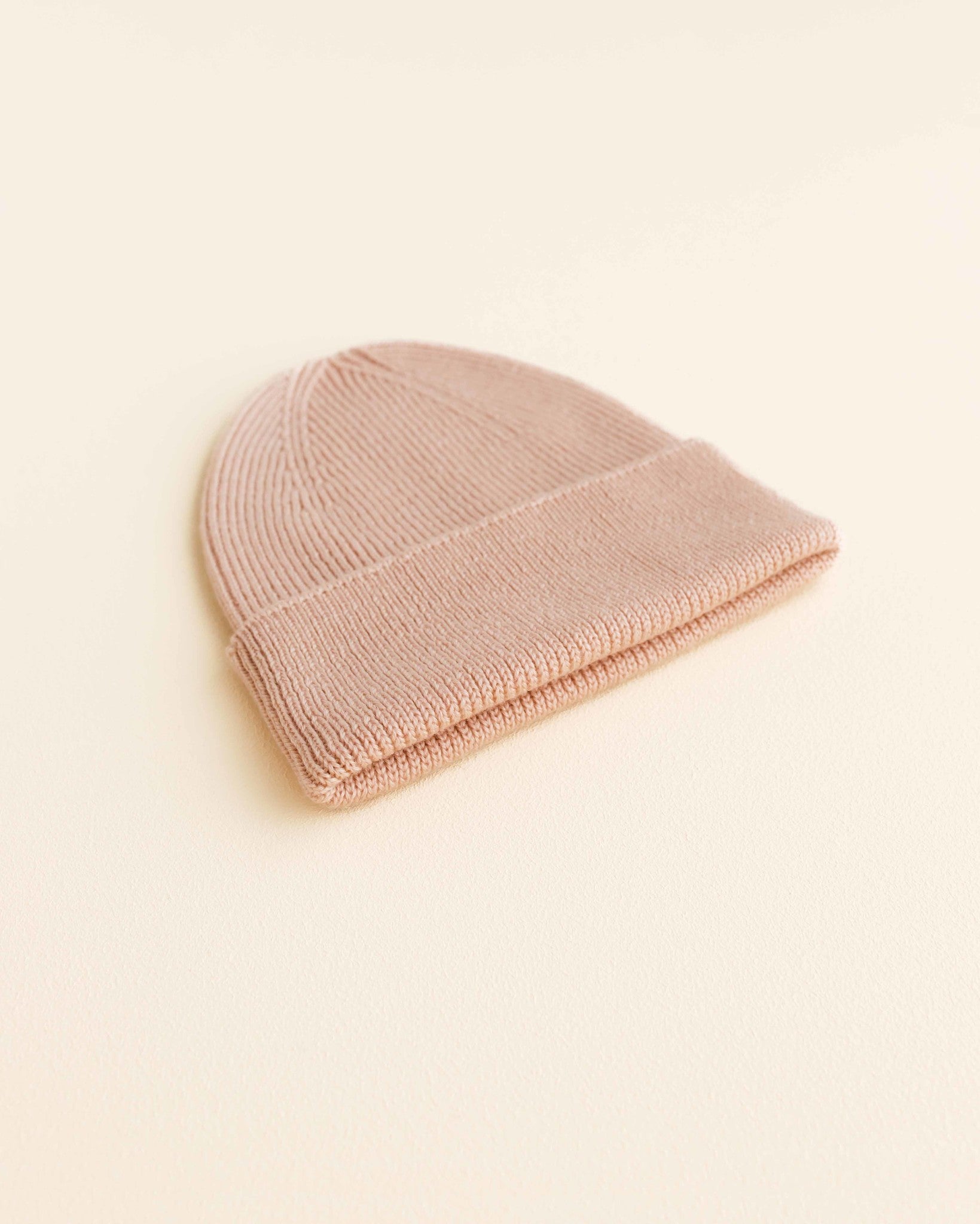 hvid Beanie Fonzie newborn - rose 2
