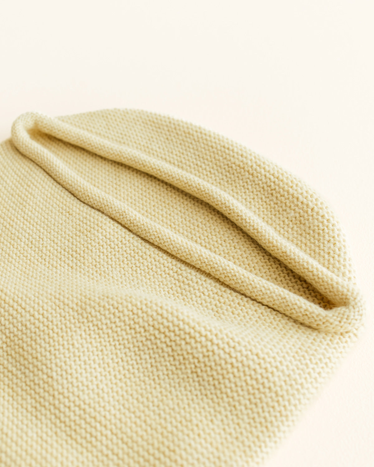 Hvid-Cocoon---light-yellow-3
