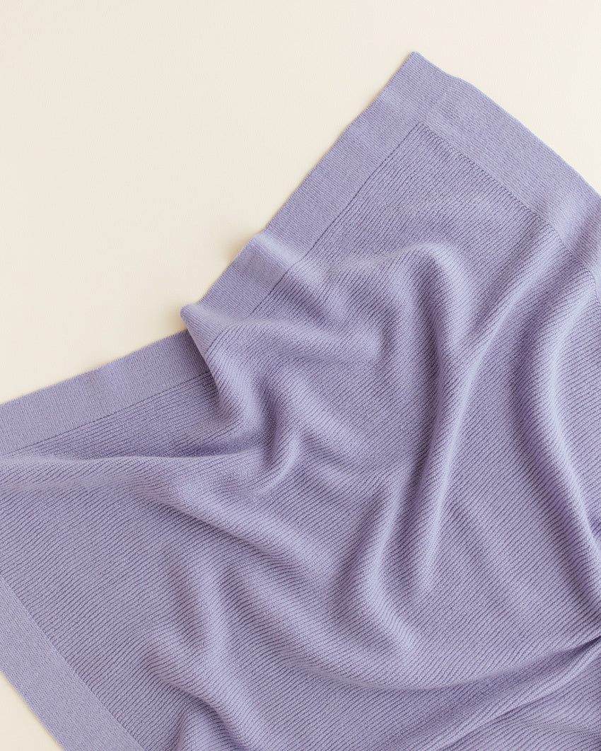 Hvid-Deken-van-merino-wol-Gust---lilac--2