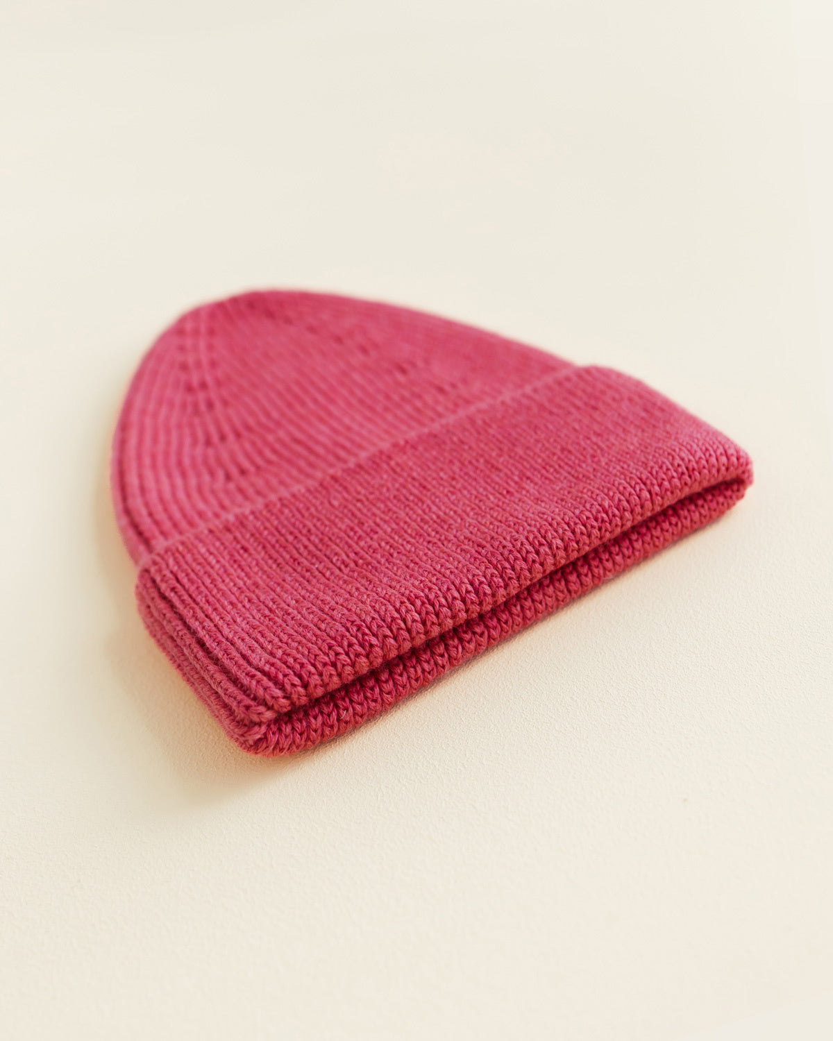 Hvid-Dikke-ribbeanie-Fonzie---lollipop-2