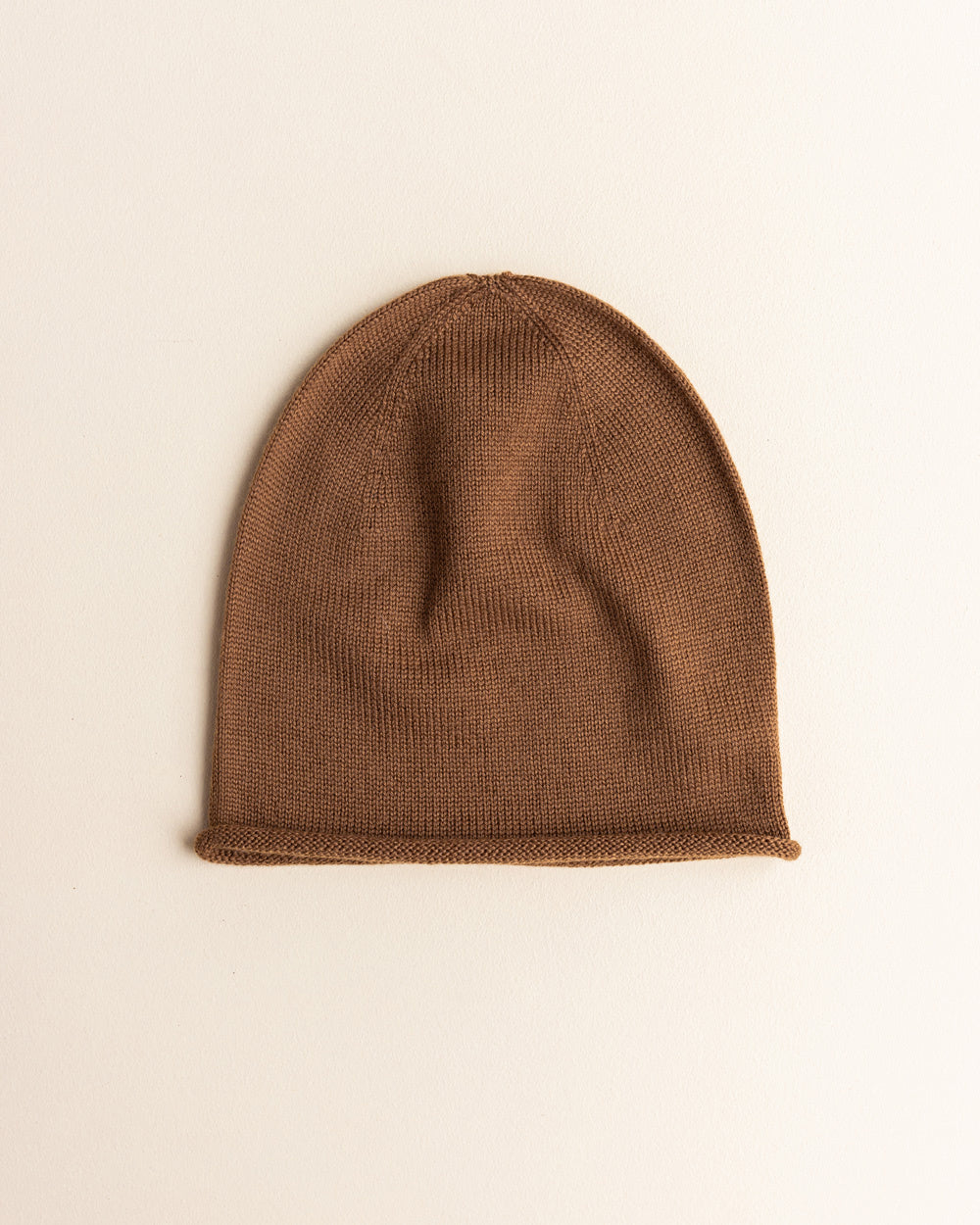 Hvid-Efa-beanie---chocolate