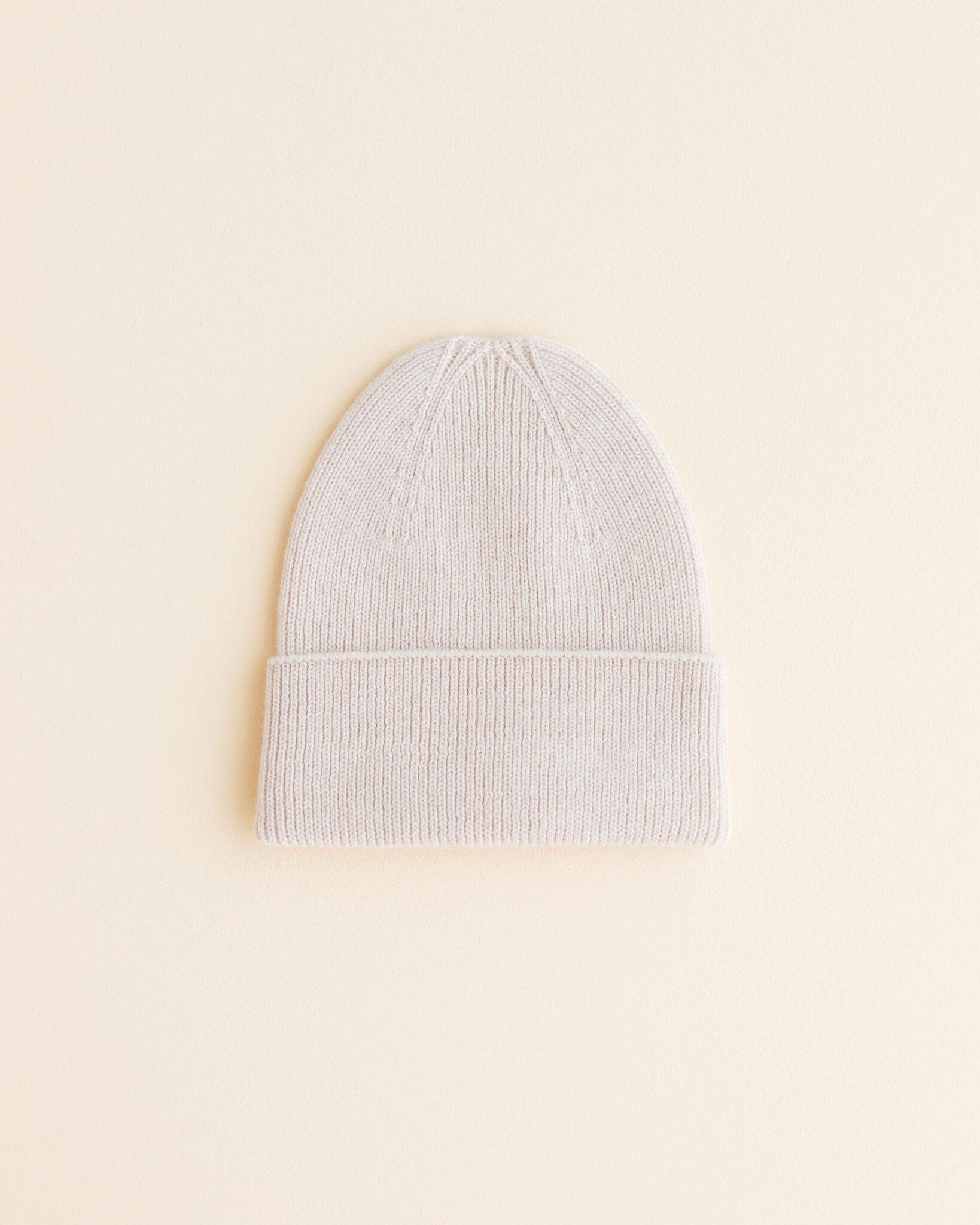 Hvid Ribbeanie newborn Fonzie - cream