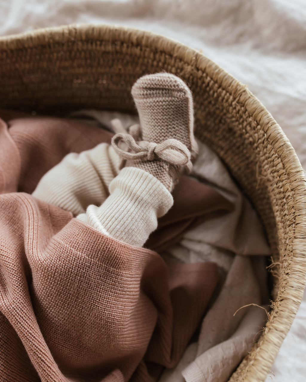 hvid-Slofjes-van-merino-wol---sand-5
