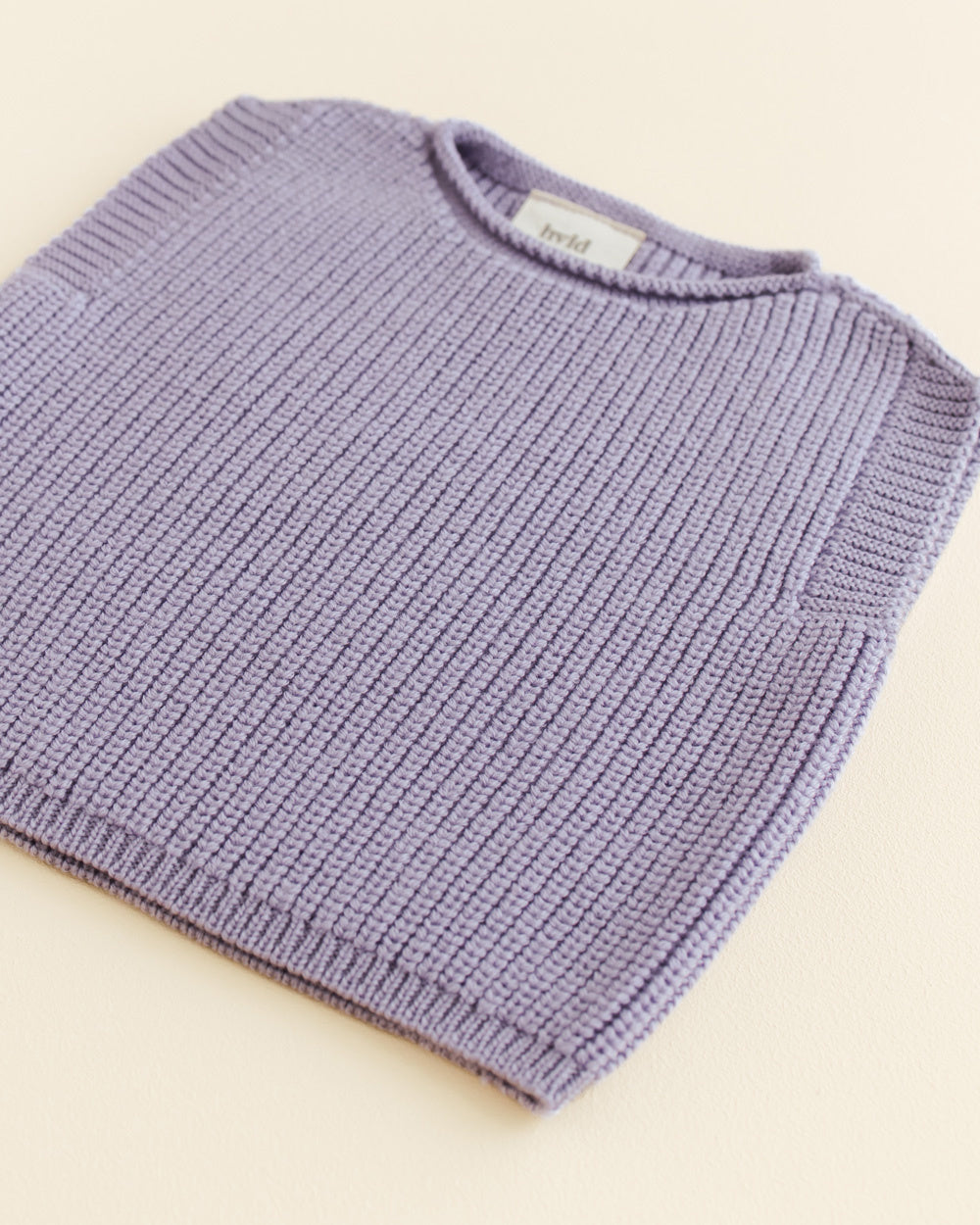Hvid-Vest-Harvey-lila2