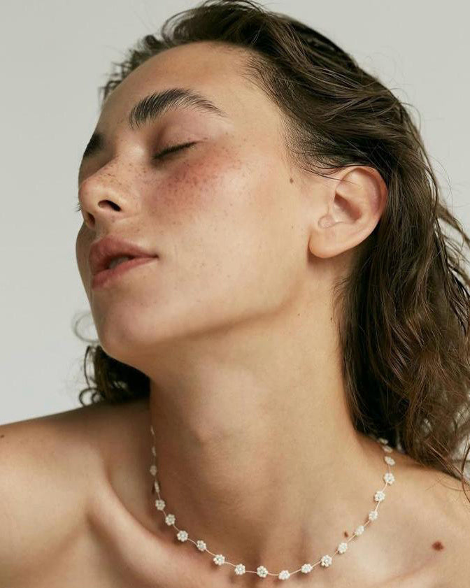 Labro FIORI-NECKLACE-WHITE_2