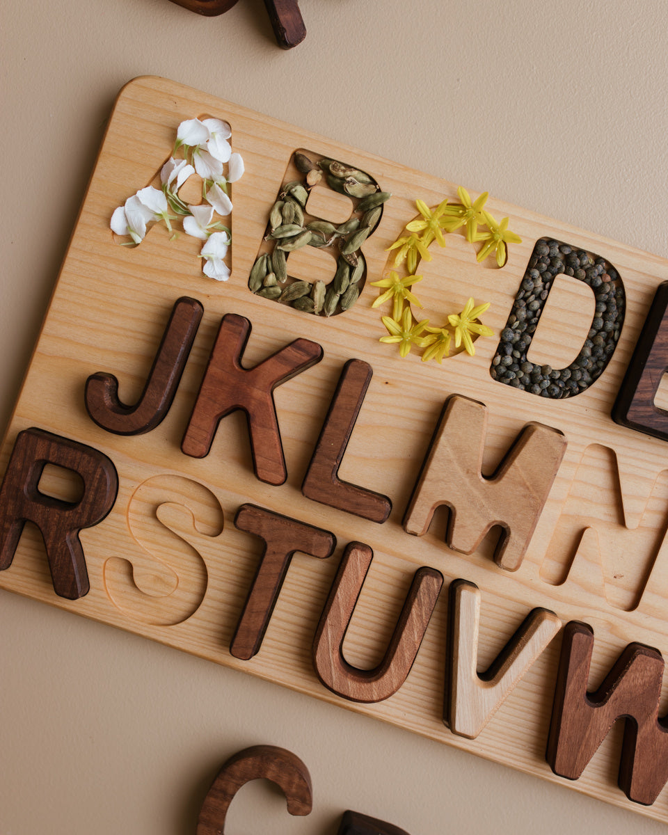 Oyuncak caracter puzzle