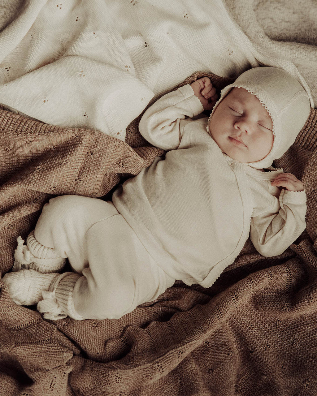 Unaduna - munkki bonnet @rosanneverheij_photography @paulavdkamp8