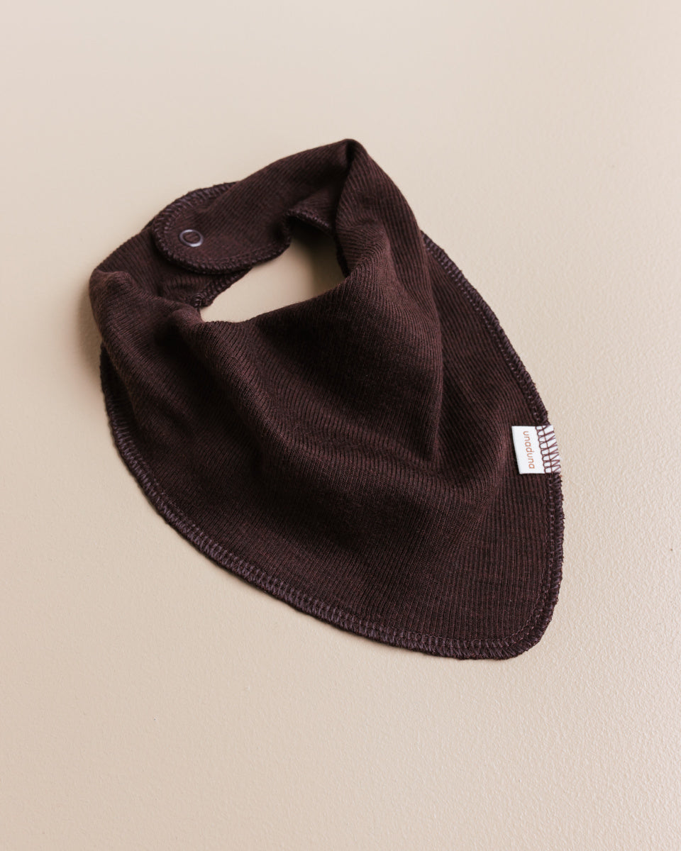 Unaduna baby bib scarf wool kladdkaka brown