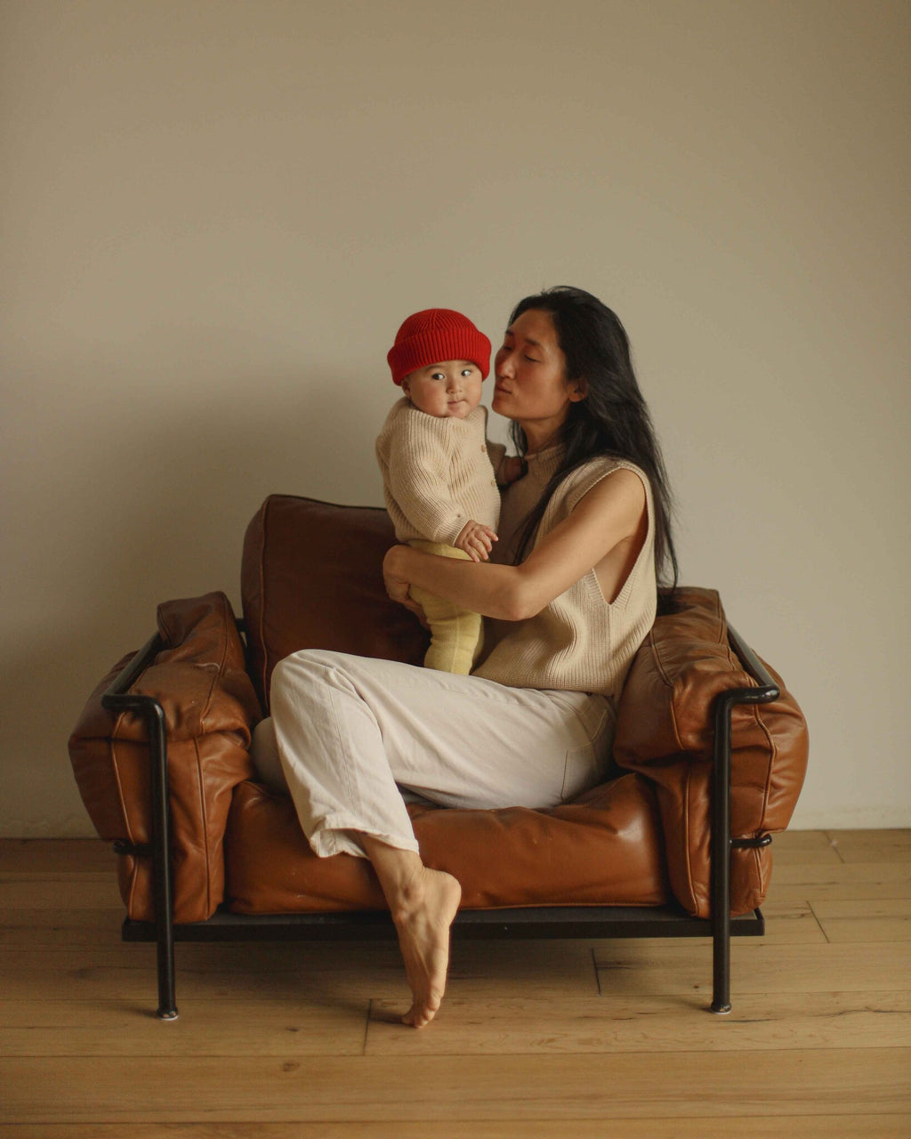 VEST HELLE CREAM LIFESTYLE 3